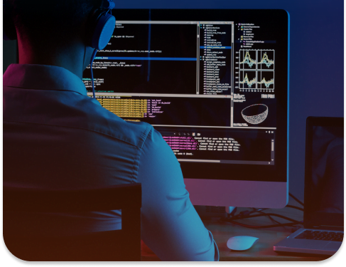Desarrolladores de Imagine programando un sitio web responsive para un ecommerce